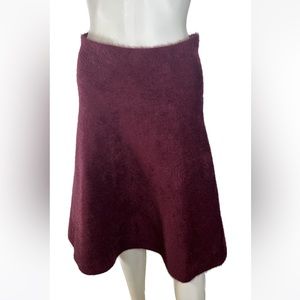 Womens size Large maroon skirt